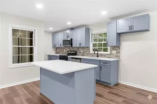 3022 Hillwood Dr NW, Lawrenceville, GA 30044 - Photo 5