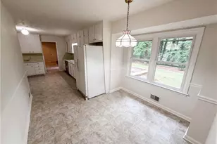 4402 N Shore Ln, Norcross, GA 30093 - Photo 9