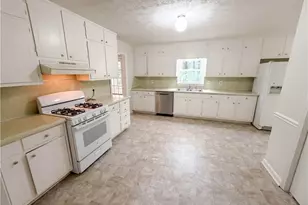 4402 N Shore Ln, Norcross, GA 30093 - Photo 5