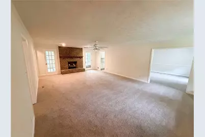 4402 N Shore Lane, Norcross, GA 30093 - Photo 3
