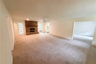 4402 N Shore Ln, Norcross, GA 30093 - Photo 3
