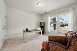 823 Mackay Crk, Woodstock, GA 30188 - Photo 11