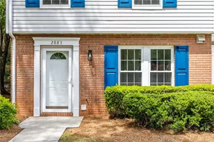 2883 Dresden Square Dr, Atlanta, GA 30341 - Photo 11