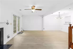 2883 Dresden Square Dr, Atlanta, GA 30341 - Photo 25