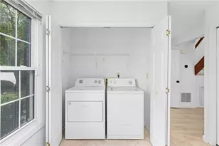 2883 Dresden Square Dr, Atlanta, GA 30341 - Photo 17