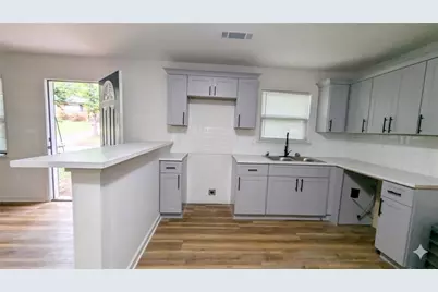 3283 Pebble Drive, Atlanta, GA 30344 - Photo 9