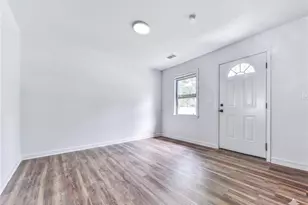 3283 Pebble Dr, Atlanta, GA 30344 - Photo 17