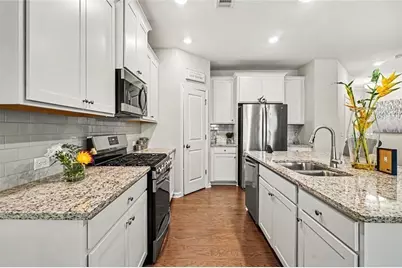 515 Elm Bluff Way, Lawrenceville, GA 30043 - Photo 5