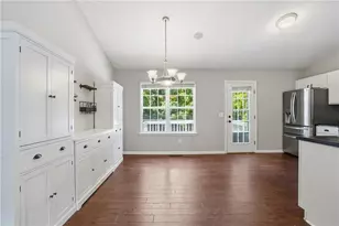 4098 Parks Rd, Flowery Branch, GA 30542 - Photo 9