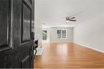 4489 Chestnut Lake Avenue, Lithonia, GA 30038 - Photo 3