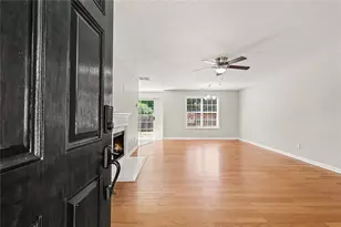 4489 Chestnut Lake Ave, Lithonia, GA 30038 - Photo 3