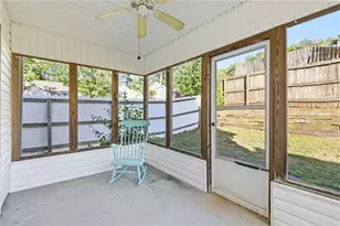 702 River Hill Dr, Lawrenceville, GA 30046 - Photo 27