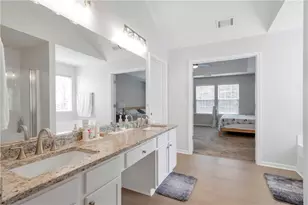 709 Roxholly Ln, Buford, GA 30518 - Photo 21