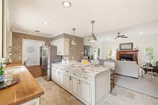 570 Rock Springs Rd NE, Atlanta, GA 30324 - Photo 15