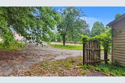 945 S Hairston Road, Stone Mountain, GA 30088 - Photo 45
