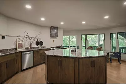 595 Overbrook Drive NW, Atlanta, GA 30318 - Photo 19
