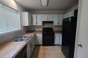 8119 Taylor Rd, Riverdale, GA 30274 - Photo 13
