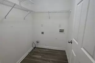 3645 Saturn Dr, Atlanta, GA 30331 - Photo 9