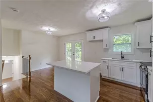 8285 Hemlock Dr, Jonesboro, GA 30238 - Photo 15