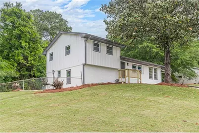 8285 Hemlock Drive, Jonesboro, GA 30238 - Photo 5