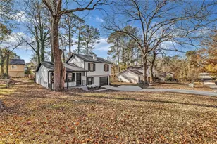 3959 Wood Path Dr, Stone Mountain, GA 30083 - Photo 3