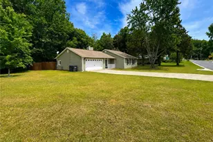 1460 Brays Mill Trce, Lawrenceville, GA 30044 - Photo 3