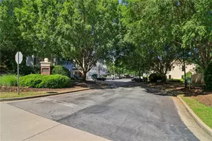 10900 Wittenridge Dr, Alpharetta, GA 30022 - Photo 3