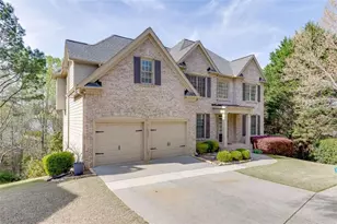 4880 Stone Moss Path, Hoschton, GA 30548 - Photo 3