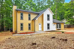 7156 Whitfield Dr, Riverdale, GA 30296 - Photo 3