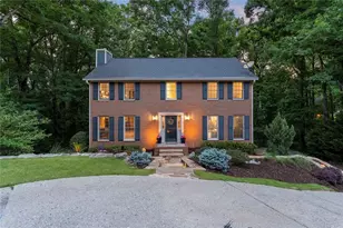 515 Bellfield Ct, Roswell, GA 30076 - Photo 3