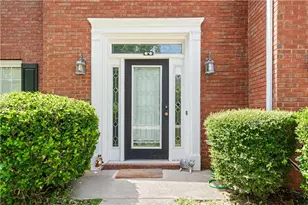 877 Dunlin Fields Dr, Lawrenceville, GA 30044 - Photo 3