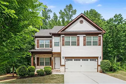 825 Sassafras Lane, Hoschton, GA 30548 - Photo 1
