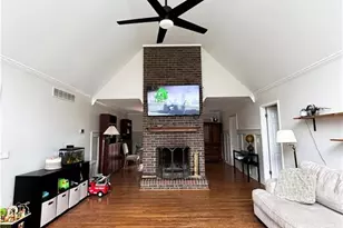 90 W Triple Tree Dr, Carrollton, GA 30117 - Photo 3