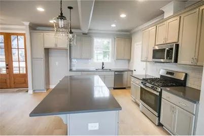 1740 Bolton Road NW, Atlanta, GA 30318 - Photo 7