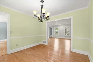 1020 Forest Park Ln, Suwanee, GA 30024 - Photo 9