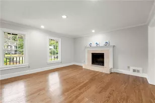 1020 Forest Park Ln, Suwanee, GA 30024 - Photo 5