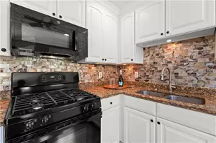 1020 Forest Park Ln, Suwanee, GA 30024 - Photo 13