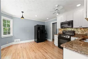 1020 Forest Park Ln, Suwanee, GA 30024 - Photo 11