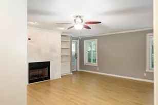 558 Emory Oaks Way, Decatur, GA 30033 - Photo 9