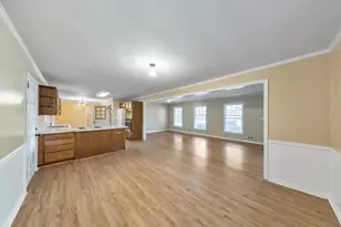 3072 Vandiver Dr, Marietta, GA 30066 - Photo 9