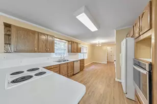 3072 Vandiver Dr, Marietta, GA 30066 - Photo 11