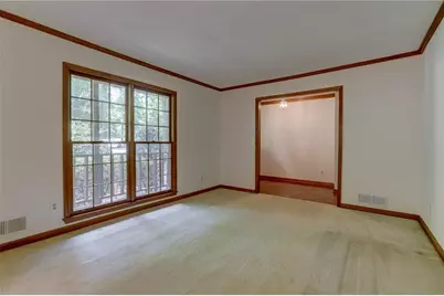 2737 Hearthstone Circle, Marietta, GA 30062 - Photo 9