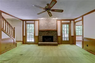 2737 Hearthstone Cir, Marietta, GA 30062 - Photo 13
