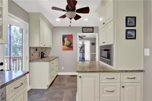 382 Charleston Ln, Lawrenceville, GA 30046 - Photo 15