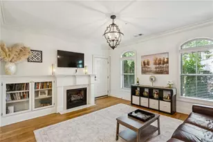 291 Le Gran Bend, Atlanta, GA 30328 - Photo 3