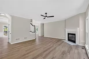 2011 Sugar Valley Ln, Lawrenceville, GA 30043 - Photo 9