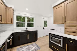 656 Channing Dr NW, Atlanta, GA 30318 - Photo 17