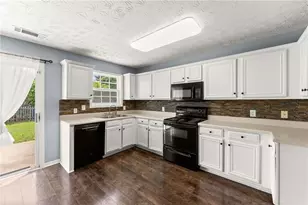 104 Jameston Dr, Jefferson, GA 30549 - Photo 5