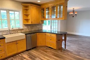 6911 Baker Cir, Clermont, GA 30527 - Photo 13