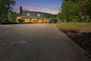6911 Baker Cir, Clermont, GA 30527 - Photo 5